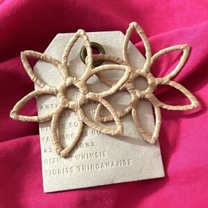 NWT Anthropologie Raffia Flower Stud Earrings in Natural